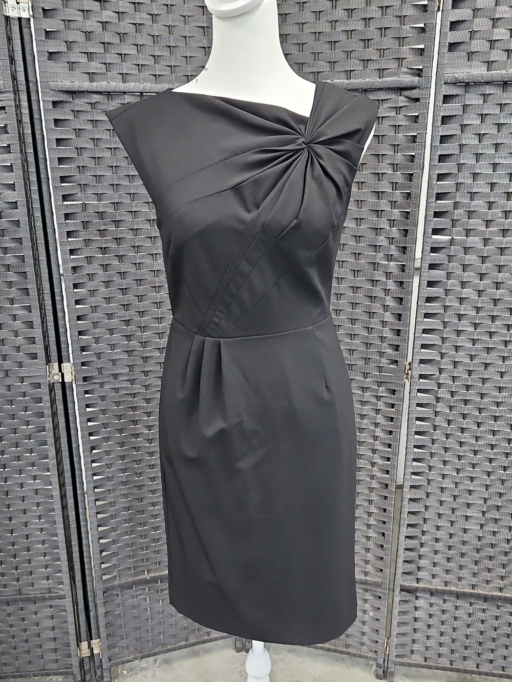 Size 00 Black Wide Strap Gathered/Pleated Crepe Cocktail Dress by Ann Taylor